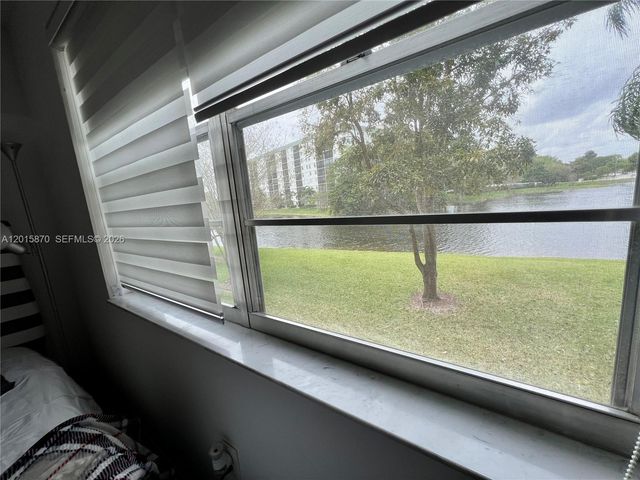 2236 N Cypress Bend Dr 207, Pompano Beach, FL 33069