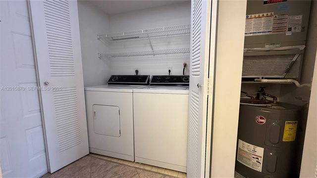 2236 N Cypress Bend Dr 207, Pompano Beach, FL 33069
