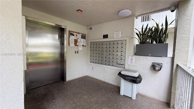 2236 N Cypress Bend Dr 207, Pompano Beach, FL 33069