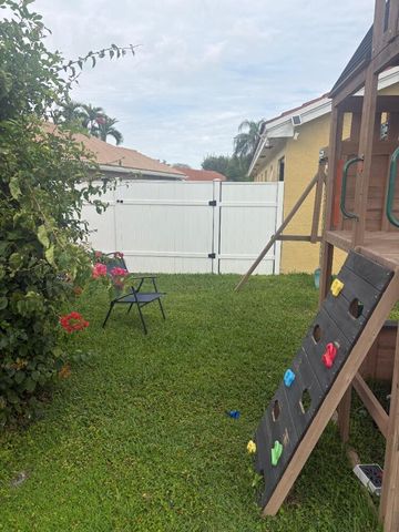 8520 Tourmaline Boulevard, Boynton Beach, FL 33472