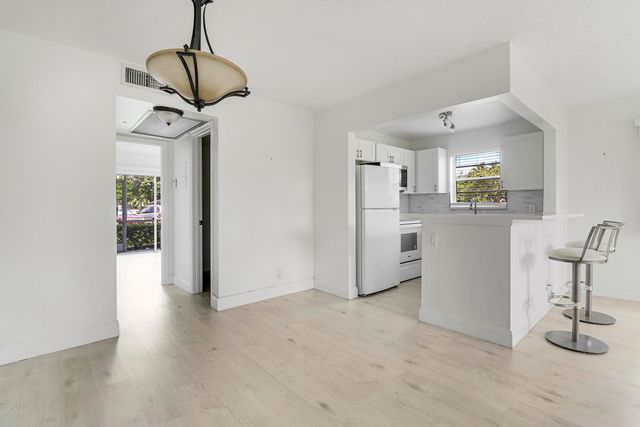 288 Northampton O, West Palm Beach, FL 33417