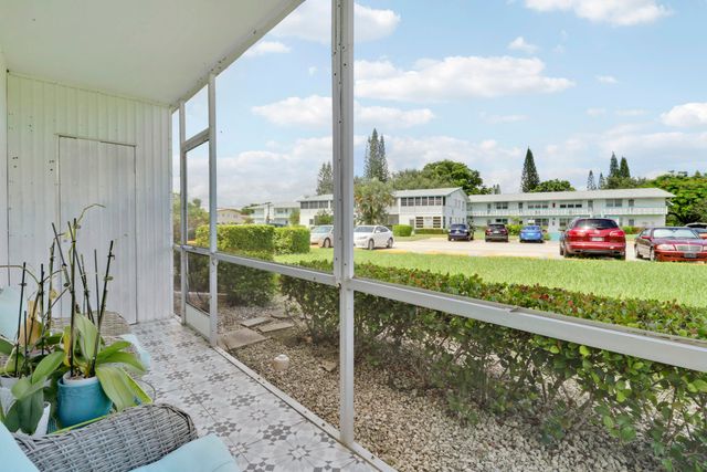 288 Northampton O, West Palm Beach, FL 33417