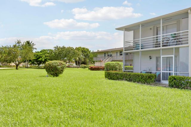 288 Northampton O, West Palm Beach, FL 33417