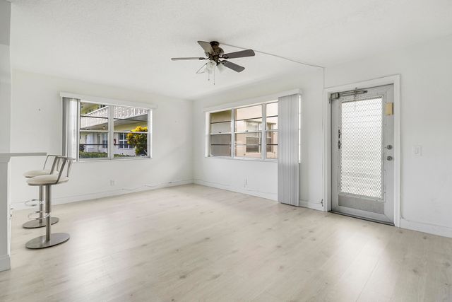 288 Northampton O, West Palm Beach, FL 33417