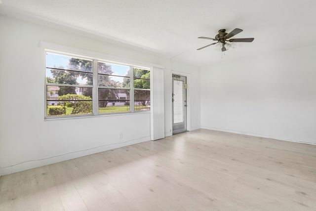 288 Northampton O, West Palm Beach, FL 33417