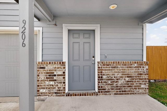 9206 Marilyn Place, Dallas, TX 75227