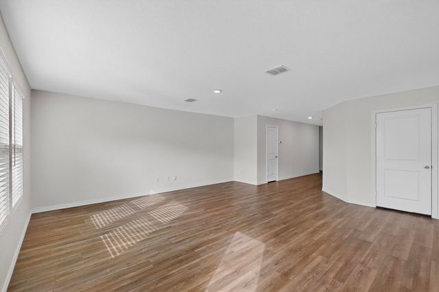 9206 Marilyn Place, Dallas, TX 75227