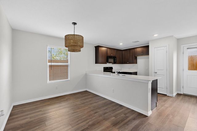 9206 Marilyn Place, Dallas, TX 75227