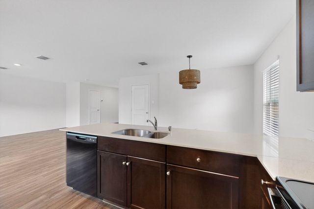 9206 Marilyn Place, Dallas, TX 75227