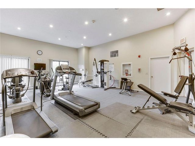 3412 Oak Ridge Road 206, Minnetonka, MN 55305