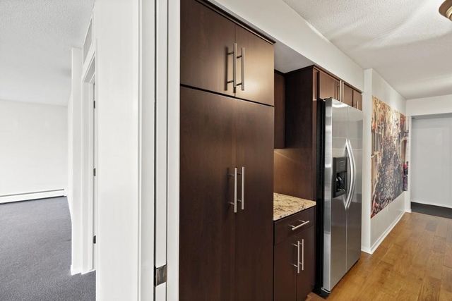 3412 Oak Ridge Road 206, Minnetonka, MN 55305