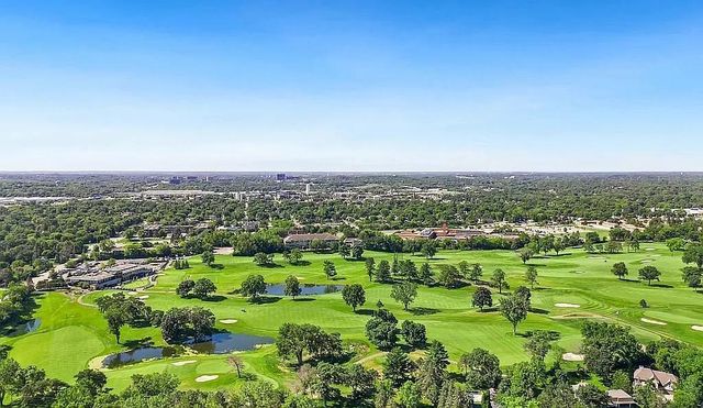 3412 Oak Ridge Road 206, Minnetonka, MN 55305