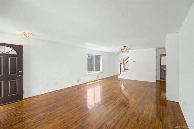 94 Greaves Avenue, Staten Island, NY 10308