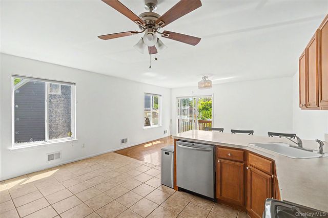 94 Greaves Avenue, Staten Island, NY 10308