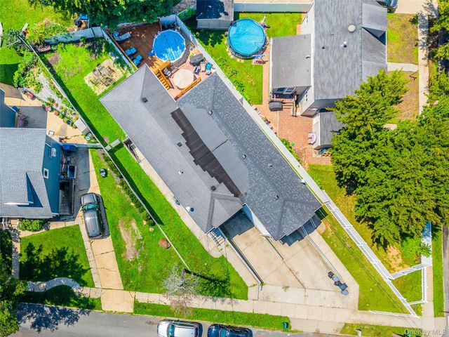 94 Greaves Avenue, Staten Island, NY 10308