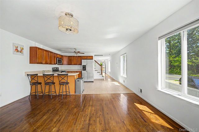 94 Greaves Avenue, Staten Island, NY 10308