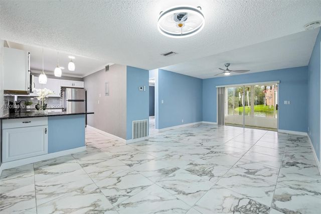 236 Lake Dora Drive 236, West Palm Beach, FL 33411