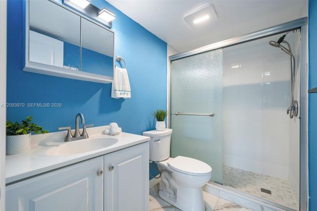 236 Lake Dora Drive 236, West Palm Beach, FL 33411