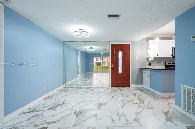 236 Lake Dora Drive 236, West Palm Beach, FL 33411