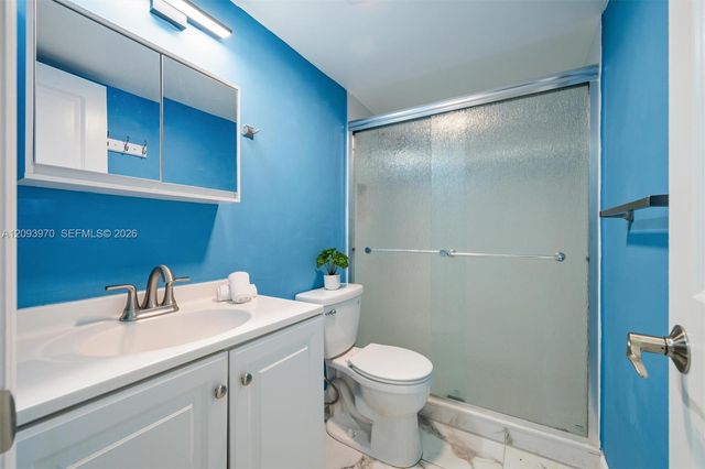 236 Lake Dora Drive 236, West Palm Beach, FL 33411
