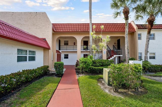 236 Lake Dora Drive 236, West Palm Beach, FL 33411