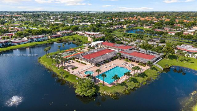 236 Lake Dora Drive 236, West Palm Beach, FL 33411