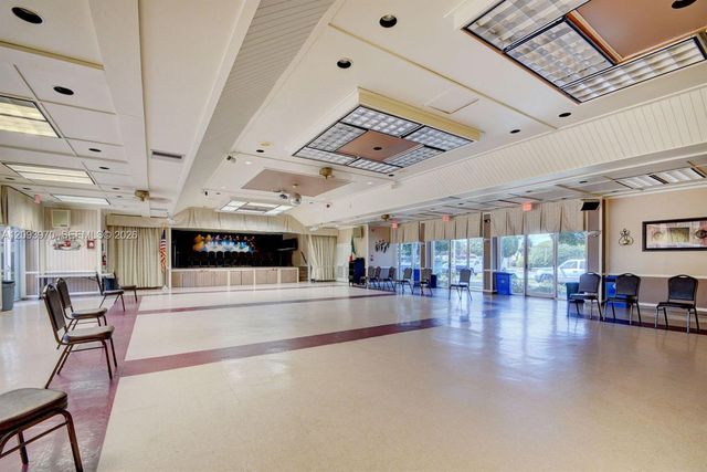 236 Lake Dora Drive 236, West Palm Beach, FL 33411