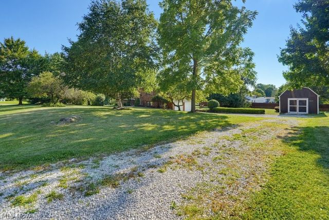 2190 Waterbury Drive, Uniontown, OH 44685