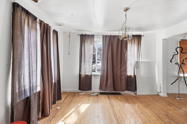 26300 Shiawassee Street, Southfield City, MI 48033