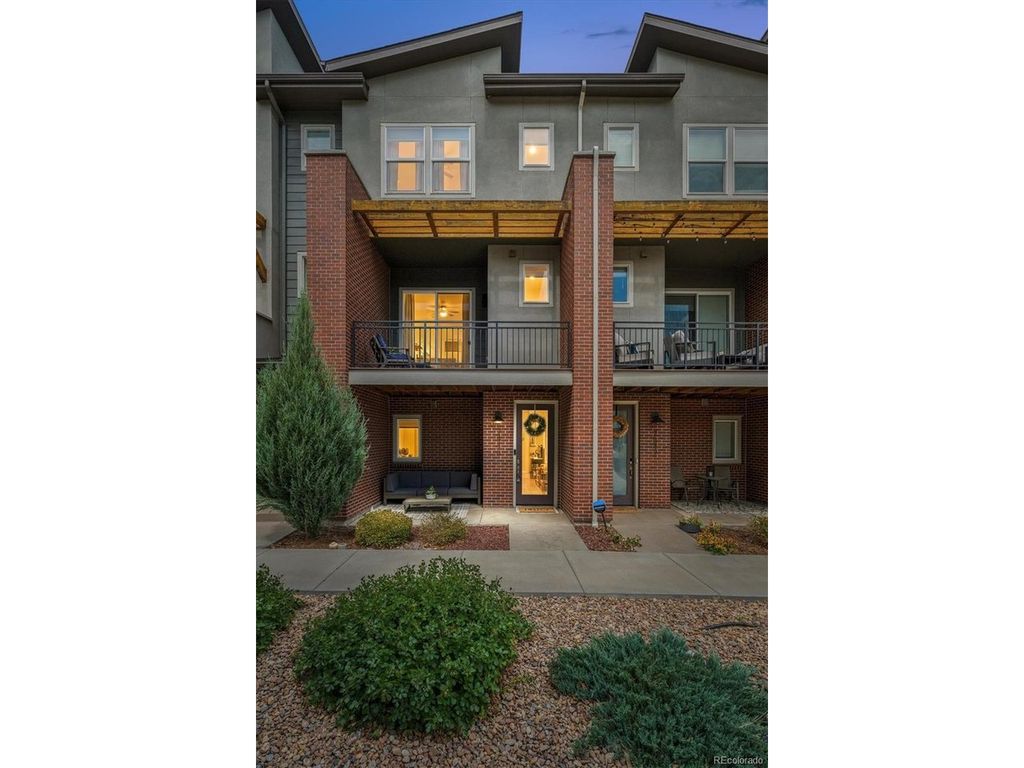 7846 W 43rd Cir, Wheat Ridge, CO 80033