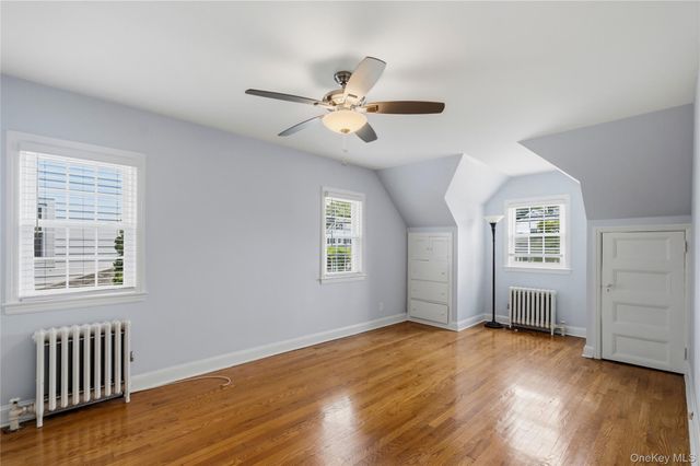 19 Chestnut Street, Glen Cove, NY 11542