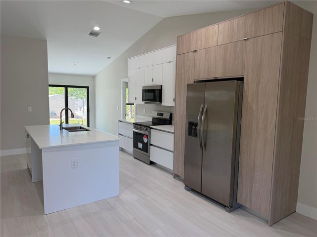 23367 MAYVILLE AVENUE, Punta Gorda, FL 33980