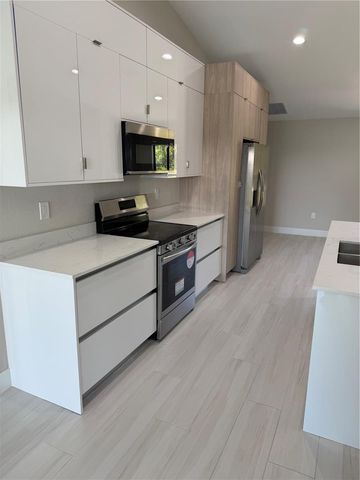 23367 MAYVILLE AVENUE, Punta Gorda, FL 33980