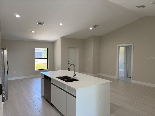 23367 MAYVILLE AVENUE, Punta Gorda, FL 33980