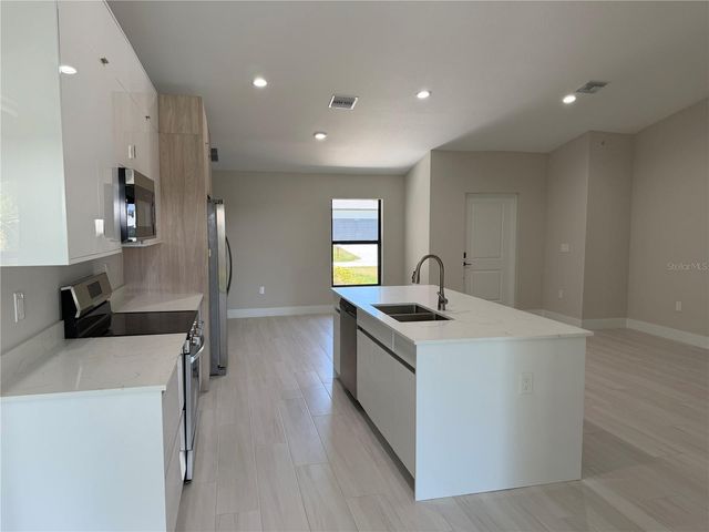 23367 MAYVILLE AVENUE, Punta Gorda, FL 33980