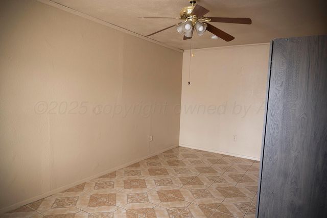 414 Oak Avenue, Dumas, TX 79029