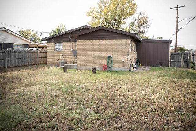 414 Oak Avenue, Dumas, TX 79029