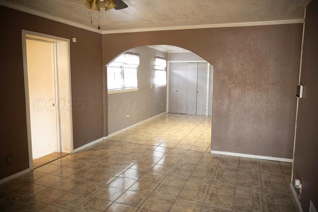 414 Oak Avenue, Dumas, TX 79029