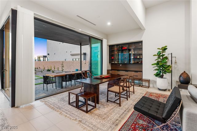 569 Overlook Rim Drive, Henderson, NV 89012