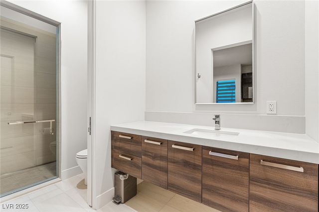 569 Overlook Rim Drive, Henderson, NV 89012