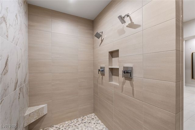 569 Overlook Rim Drive, Henderson, NV 89012