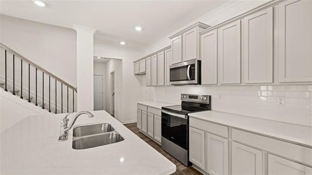 534 Silver Moon Drive, Loganville, GA 30052