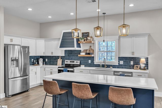 66 Old Highway 414, Travelers Rest, SC 29690