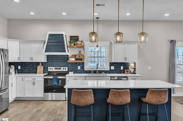 66 Old Highway 414, Travelers Rest, SC 29690