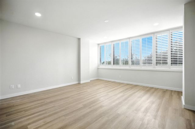 5200 Keller Springs Road 313, Dallas, TX 75248