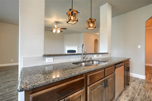 1733 Amalfi, Mclendon Chisholm, TX 75032