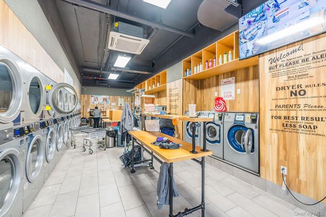 4516 83RD Street 5K, Elmhurst, NY 11377