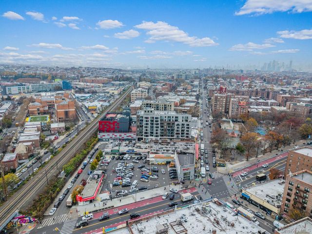 4516 83RD Street 5K, Elmhurst, NY 11377