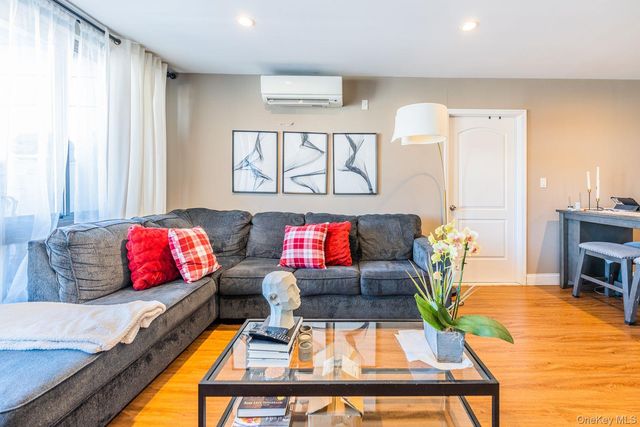 4516 83RD Street 5K, Elmhurst, NY 11377