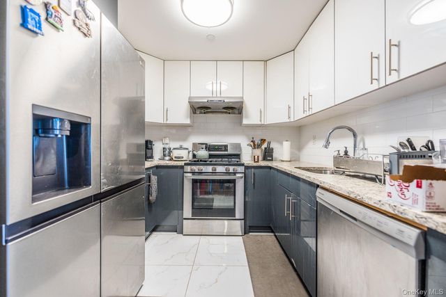 4516 83RD Street 5K, Elmhurst, NY 11377